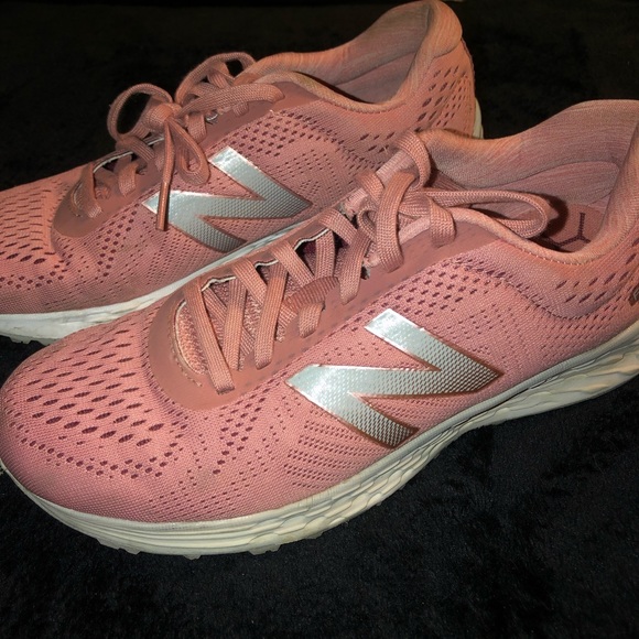 New Balance • Women’s Athletic Running Shoes - Picture 2 of 6